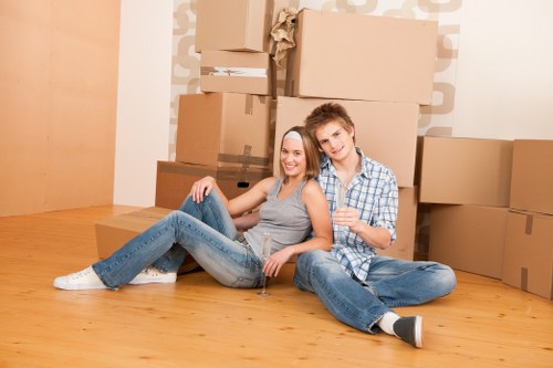 Professional packing and unpacking services in Stockwell for a smooth home move