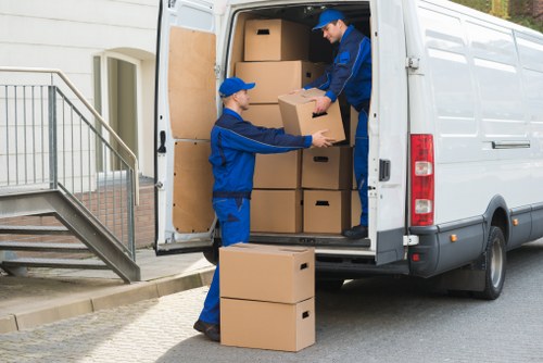 Professional Stockwell moving support for boxes and furniture