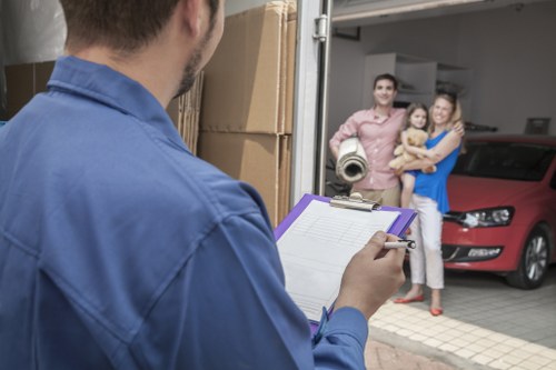 Removal truck serving nearby South London neighbourhoods