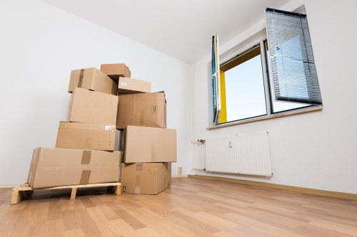 Local moving truck service handling access challenges in Stockwell