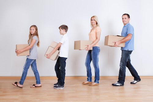 Transparent man and van pricing for a busy Stockwell relocation